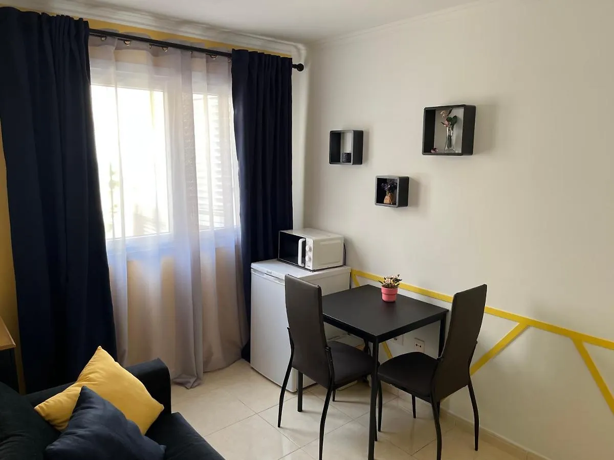 Pansiyon Brisas Del Mar Daire Los Abrigos